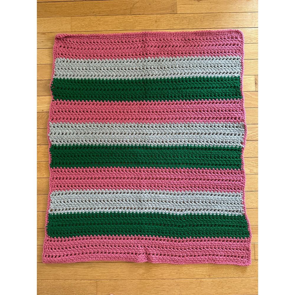Vtg Crocheted  Blanket Handmade Lap Throw/baby Blanket 26x31 Square Multicolor
